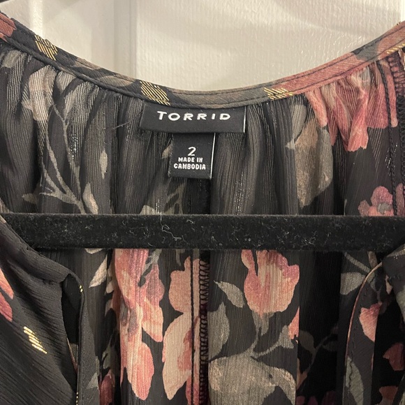 Torrid Black Floral Ruffle Blouse - Picture 4 of 6